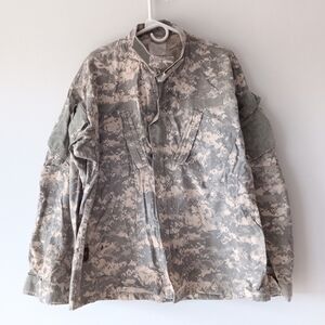 U.S. Army Coat Combat Uniform Nylon Cotton 50/50 Digital Camo Large Long
